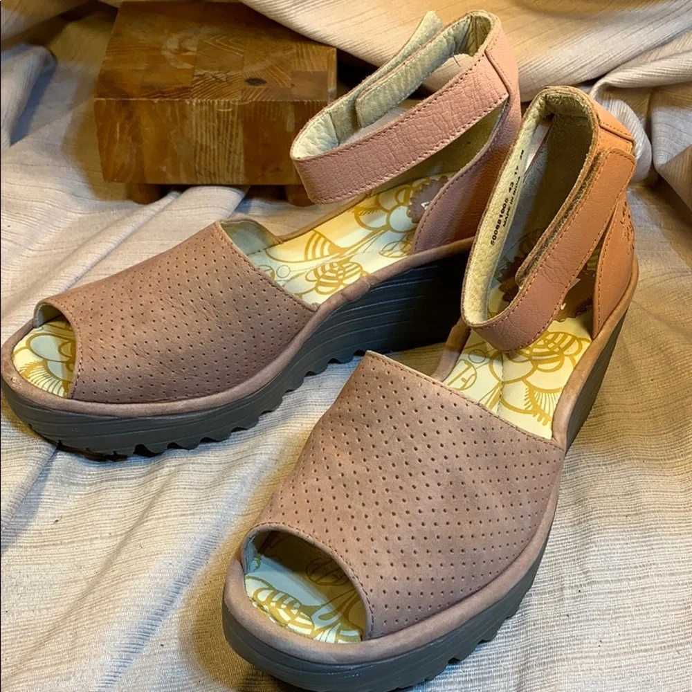 FLY London almost NEW, worn once, leather peep toe